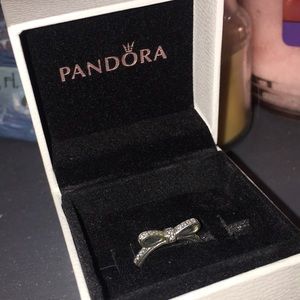 Pandora bow ring